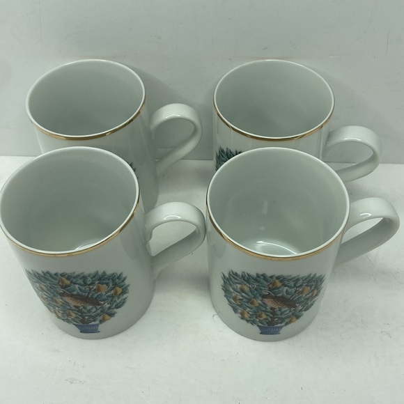 AVON 12 Days Of Christmas 4 PC Mug Set - Picture 5 of 10